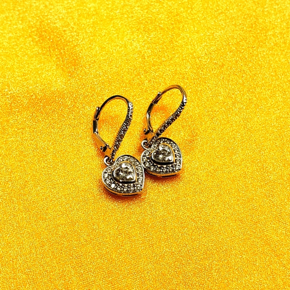 Diamond simulant heart dangle earrings ❤ - Picture 3 of 5